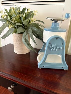 The Pampered Chef Ice Shaver - Light Blue & White Ceramic Manual Shaver